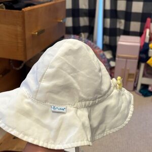 i play. Classic White Kids Sun Hat